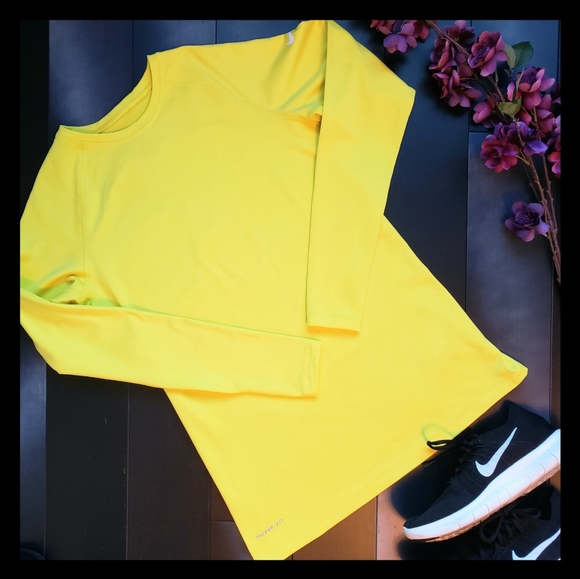 Nike Tops - Nike Pro Combat Thermafit Long Sleeve Shirt